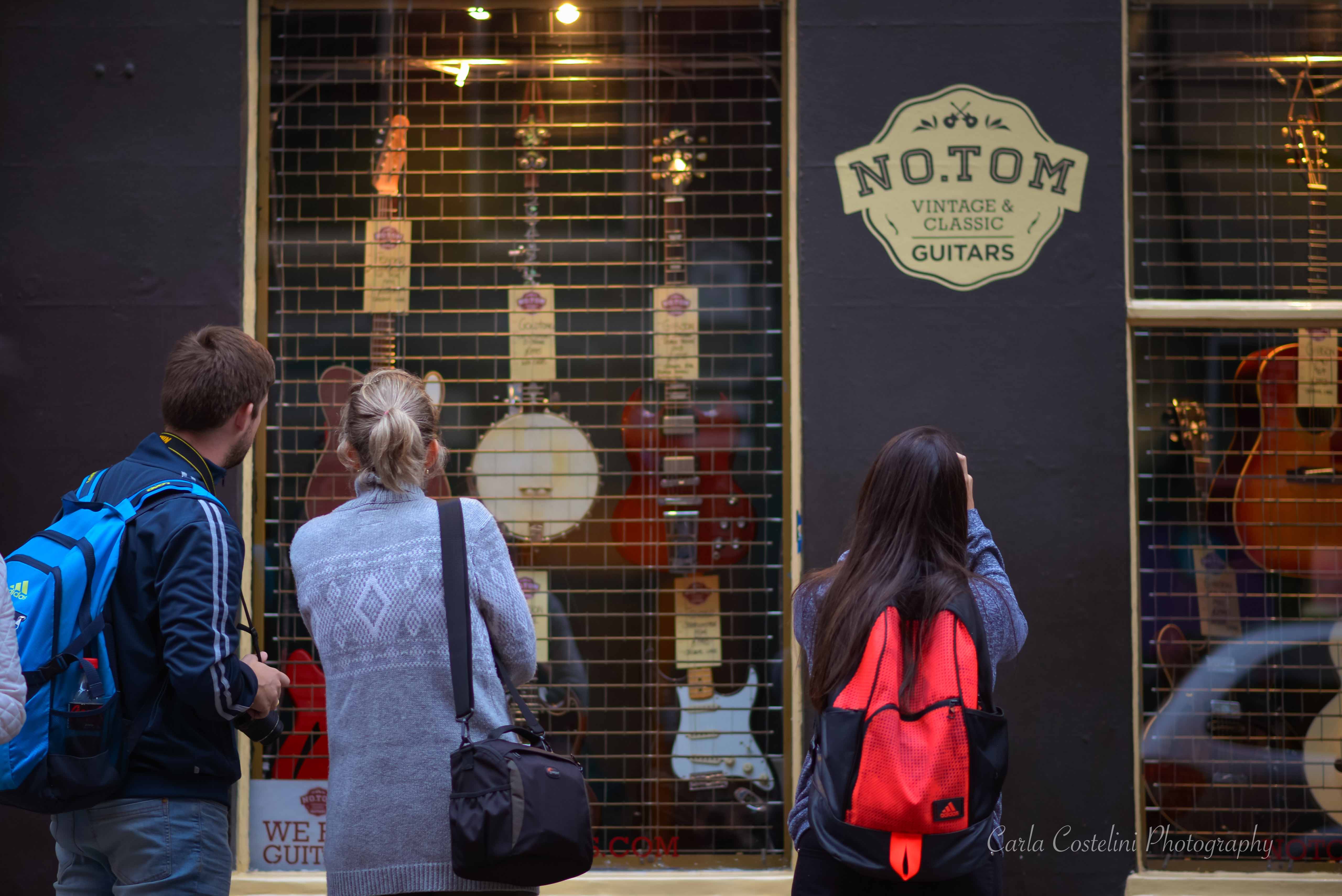musica bandas em londres loja de instrumento musical no tom guitarra violao rua cultura arte